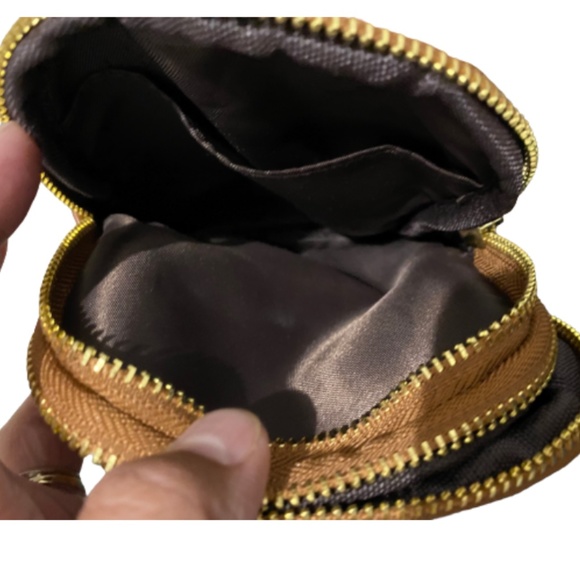 Fanny Packs Purse Vegan Leather Small Sling/Crossbody Bag w/ Adjustable Strap - Picture 5 of 10